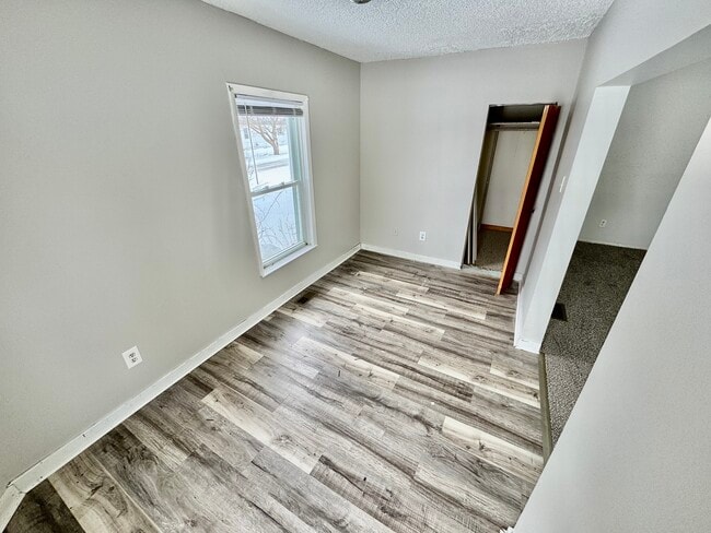 Building Photo - 30556 Lanan Rd