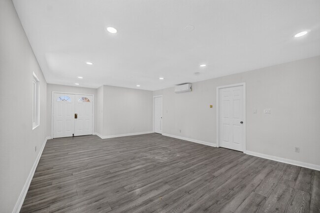 Sala de estar/comedor - 9817 Holmes Ave