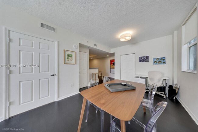 Foto del edificio - 115 SW 11th St