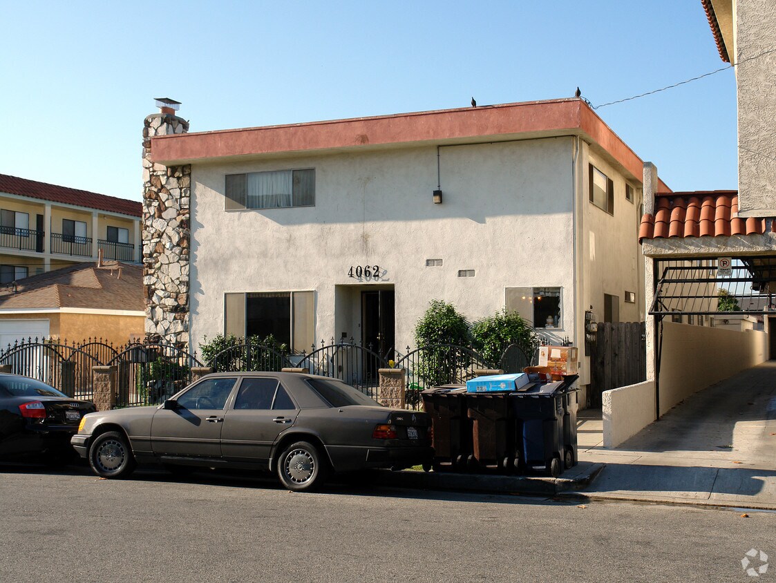Building Photo - 4062 W 130th St