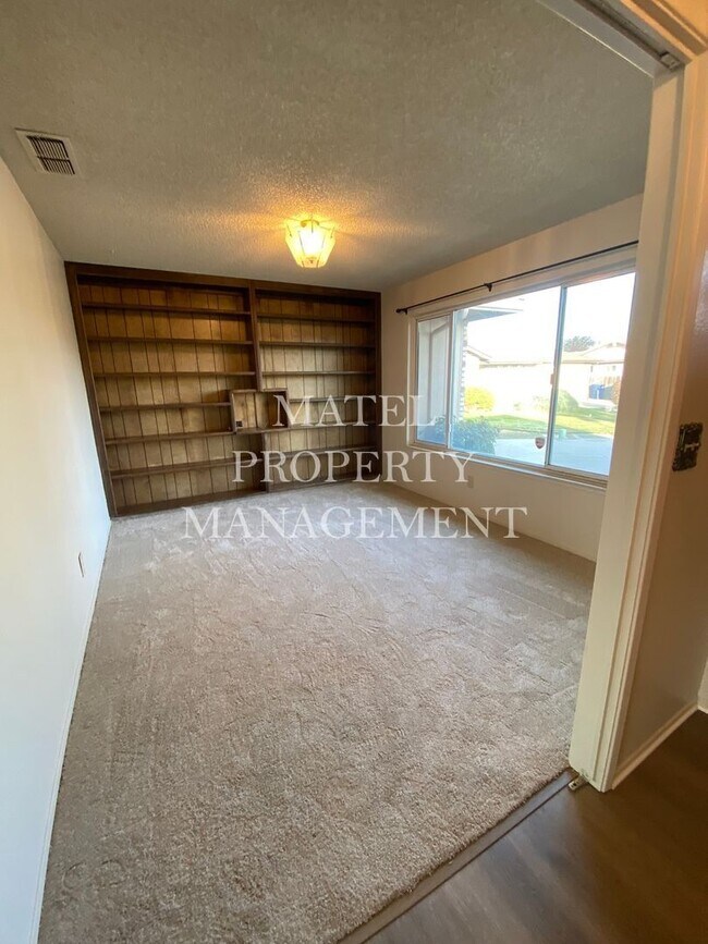 Foto del edificio - No Deposit