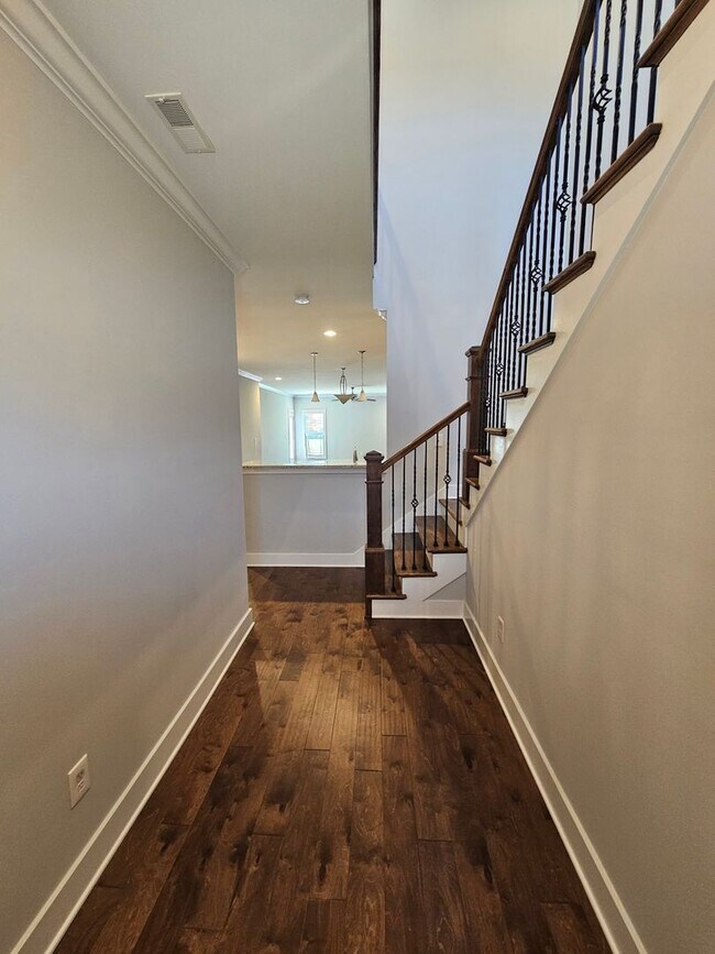 Foto del edificio - Luxury Townhome in Twin Creeks Gated Commu...