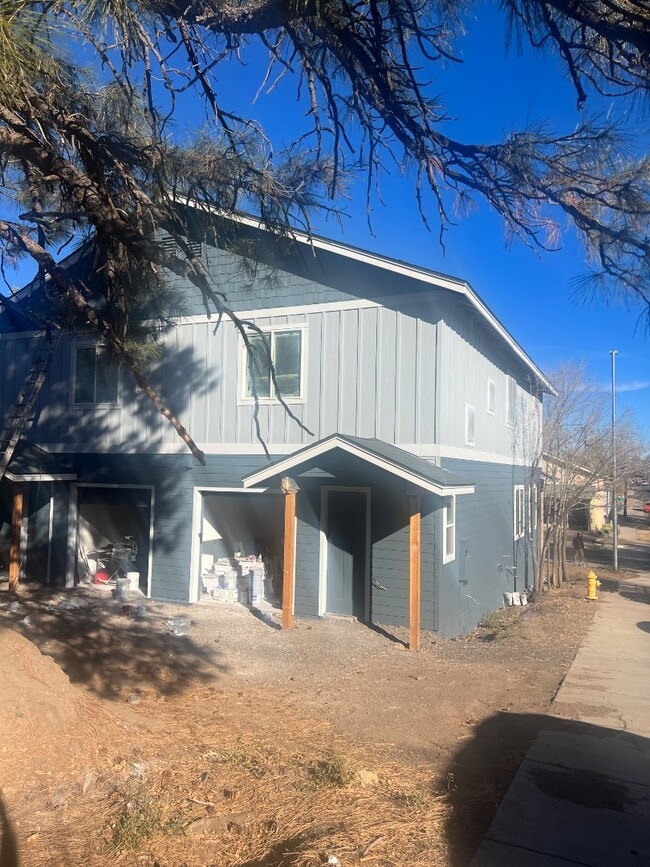 Building Photo - 2107 N West St