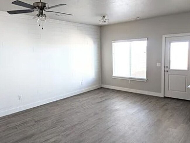 Building Photo - 3072 N 275 E
