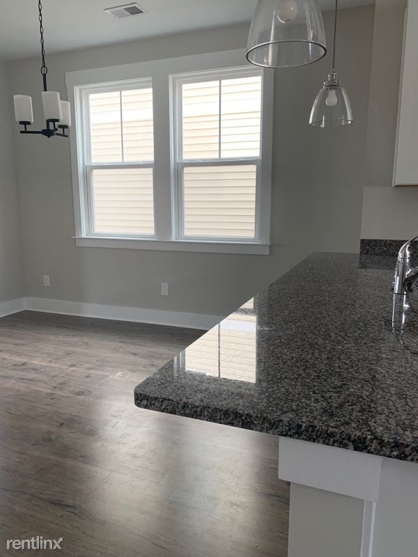 Building Photo - 2 br, 2.5 bath Townhome - 3948 Rhett Park Dr
