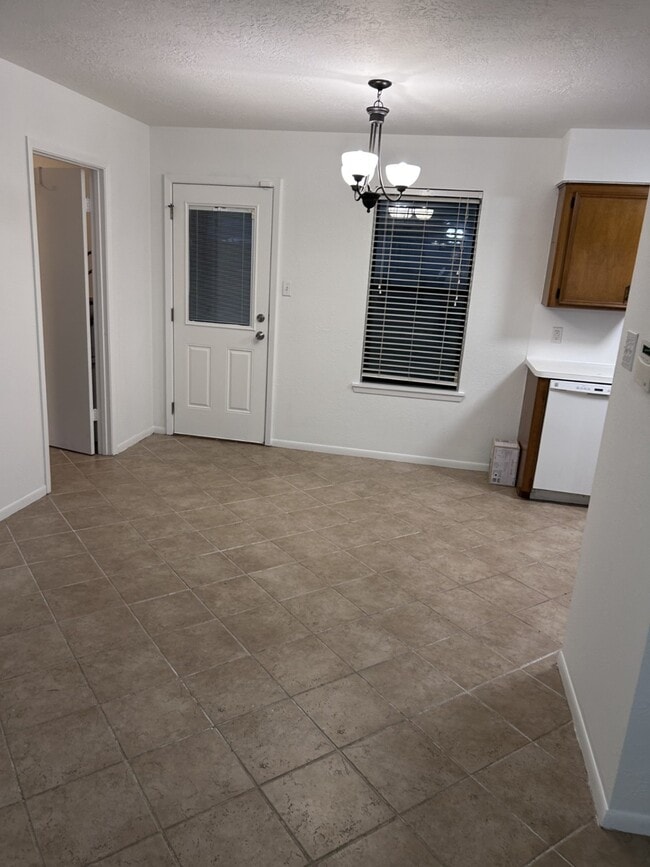 Foto del edificio - 232 Olen St