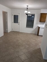 Building Photo - 232 Olen St