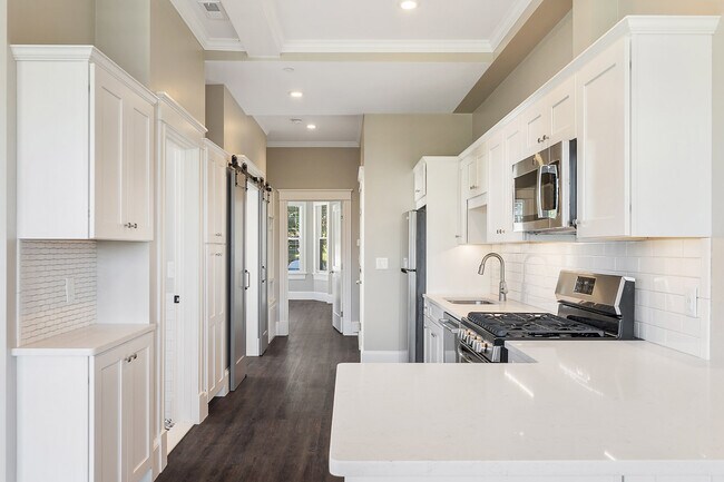 Kitchen towards Bedroom - 45 Seaview Ave
