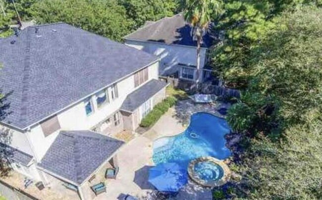 Building Photo - 18410 Marlin Waters Dr