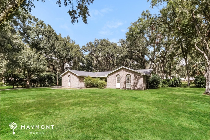 Building Photo - 7431 Oak Haven Dr