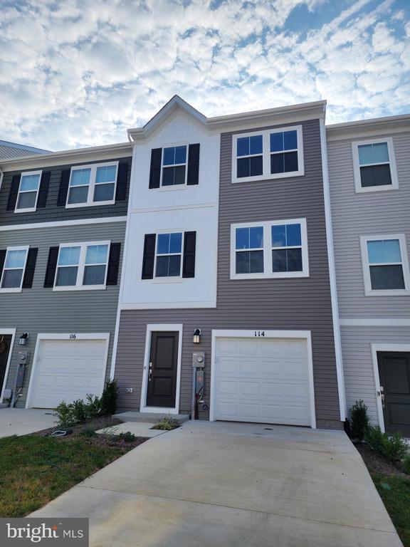 Building Photo - 114 Milburn Dr