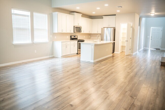 Foto del edificio - 532 Arrowhead Vine St