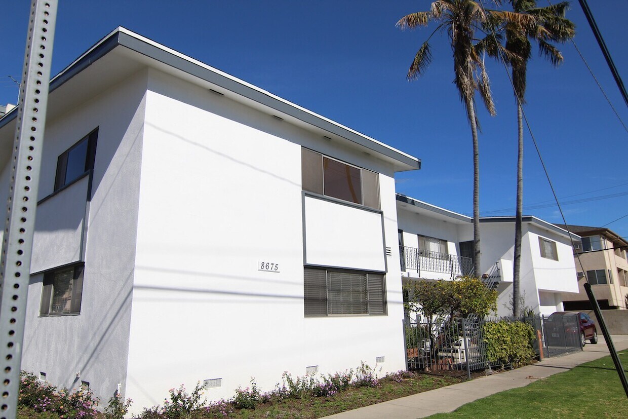 Foto principal - 8675 Chalmers Dr