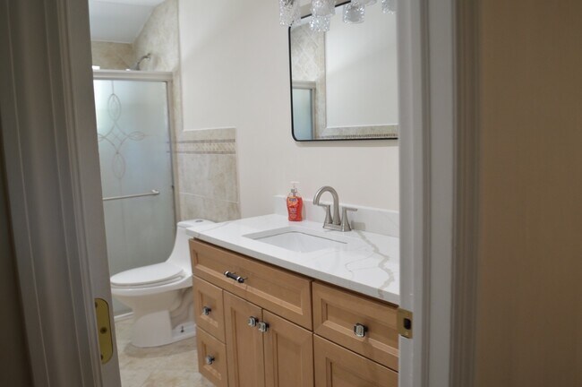 Building Photo - 44 Lake Ter