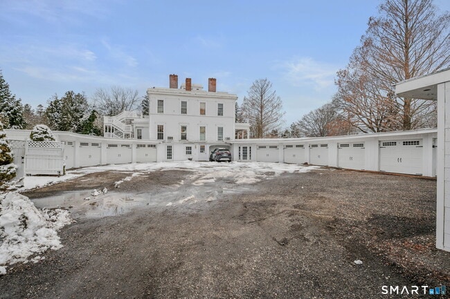 Building Photo - 9 Lyme St