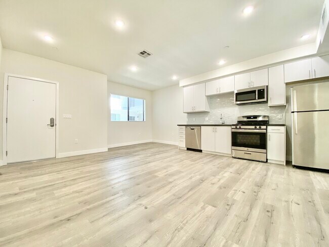 Building Photo - 18529 Calvert St
