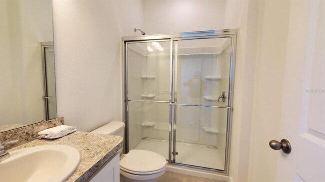 Foto del edificio - 2685 Buttercup Ave