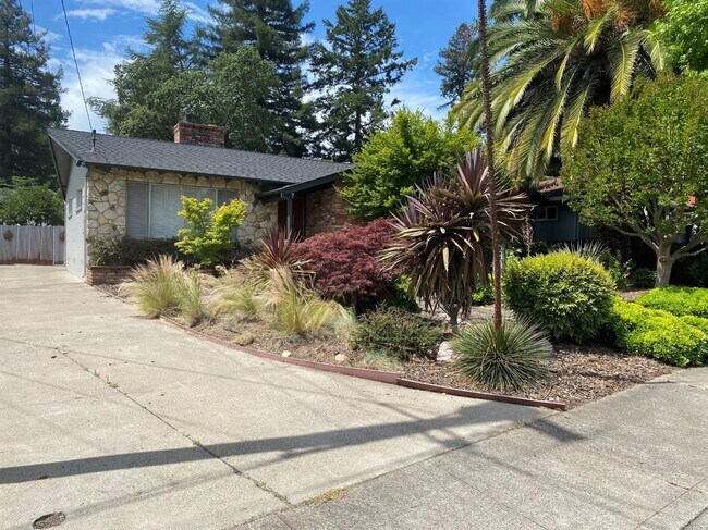 Foto del edificio - 1823 Park St