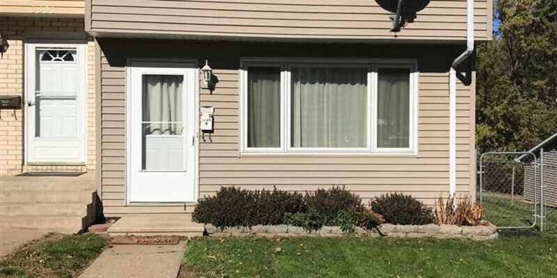 3689 Hillcrest Ave - House Rental in Dubuque, IA | Apartments.com