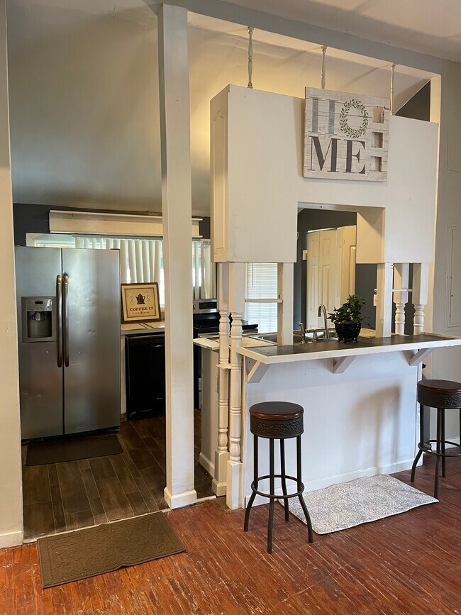 Foto del edificio - 1224 Stainback Ave