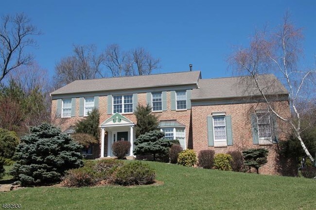 Building Photo - 15 Old Schoolhouse Rd