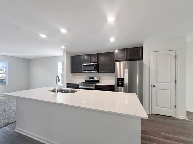 Foto del edificio - 324 Basin Ct