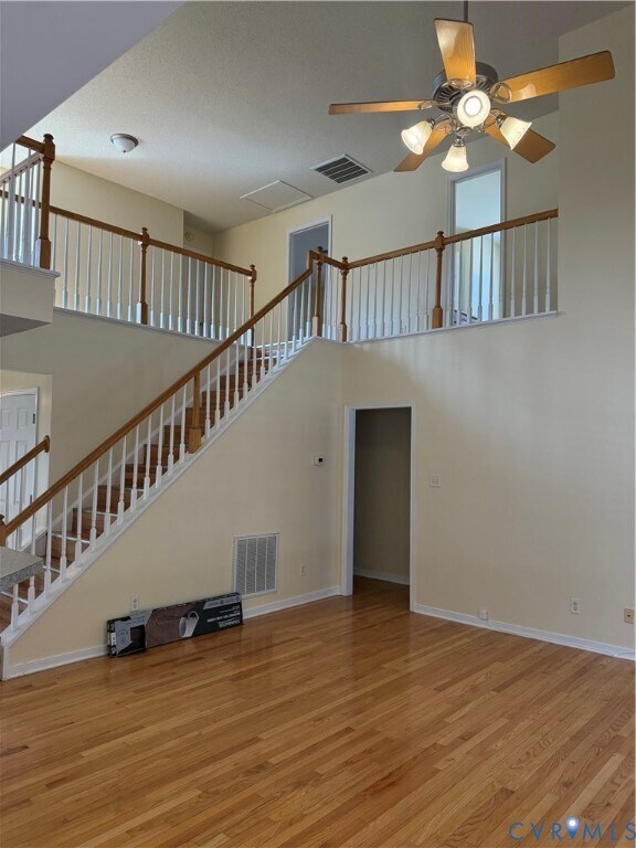 Foto del edificio - 5719 Barnwood Dr