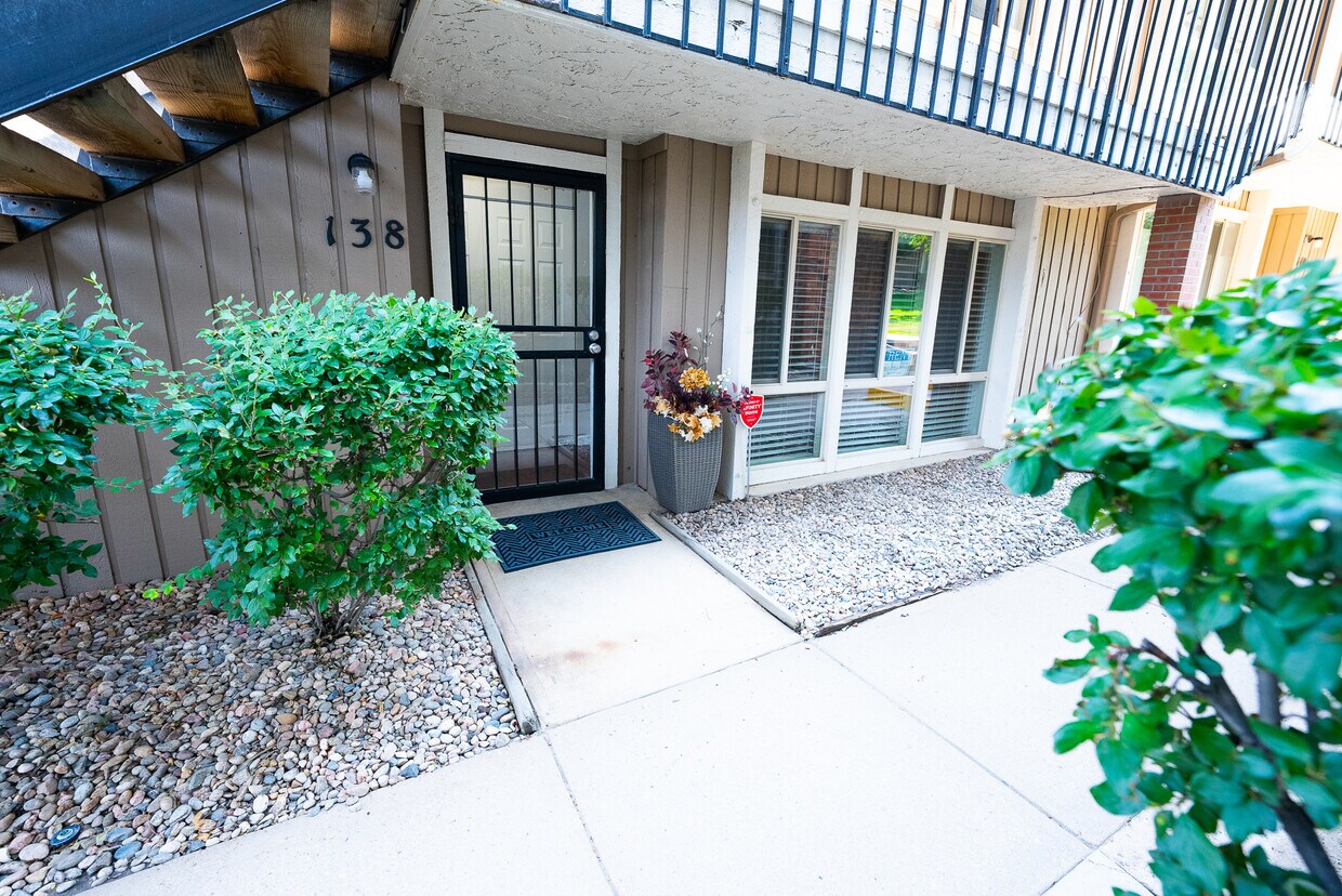 6495 E Happy Canyon Rd Unit 138, Denver, CO 80237 Condo for Rent in