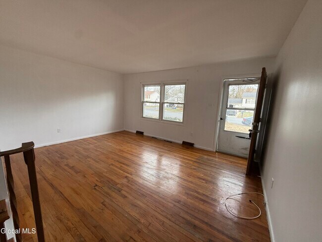 Foto del edificio - 5 Dowling Rd