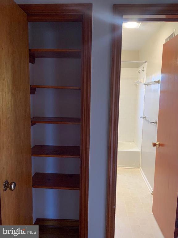 Building Photo - 110 Pershing Ave NW