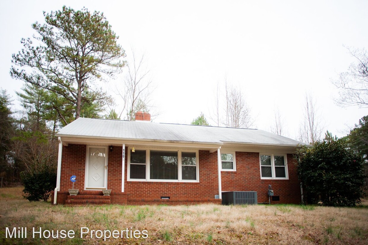 Primary Photo - 3 br, 1 bath House - 1108 Mount Carmel Chu...