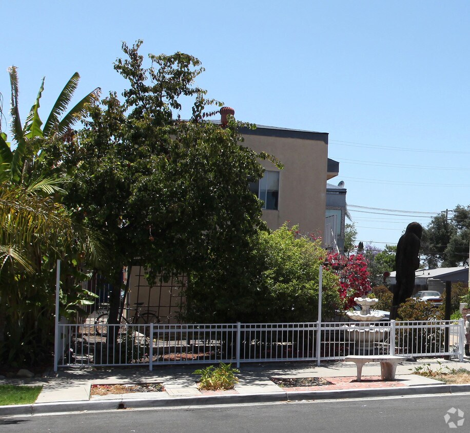 Exterior Photo - 4472-4484 Felton St