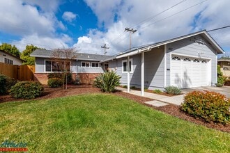 Building Photo - 807 Mulberry Ln