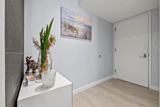 Foto del edificio - 55 SW 9th St