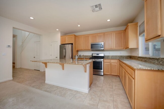 Building Photo - 1175 Dartmouth Cir