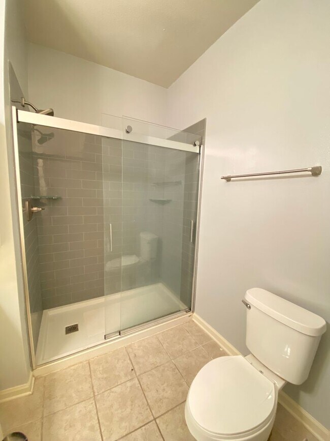 Foto del edificio - Mill Creek Condo Available June 2026!