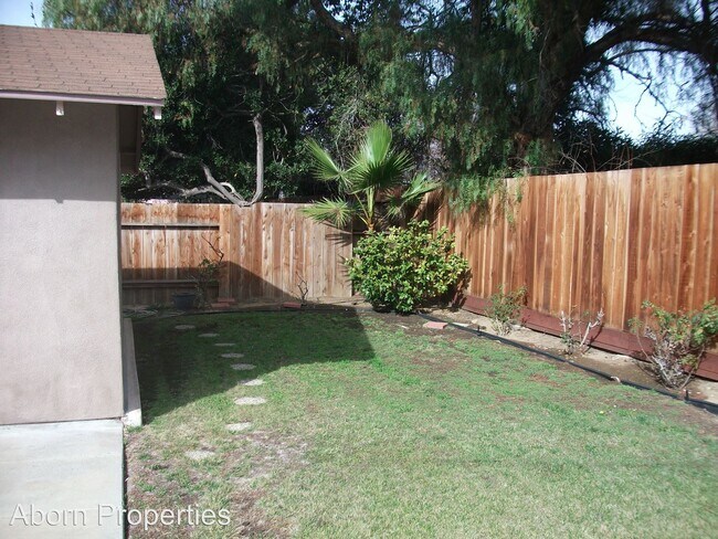 Building Photo - 3 br, 1 bath House - 11954 Ellery St