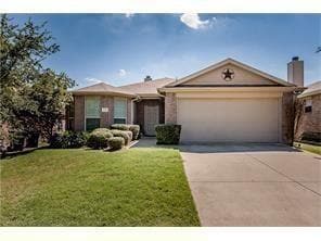 Foto principal - 717 Mahogany Dr