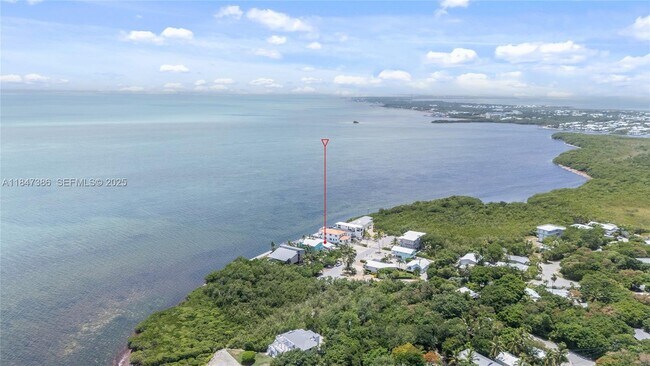 Foto del edificio - 235 Tavernier Dr