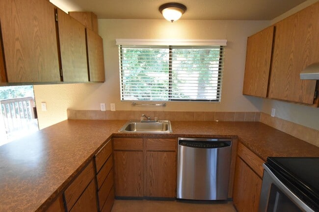 Building Photo - 721 SW 298th Pl