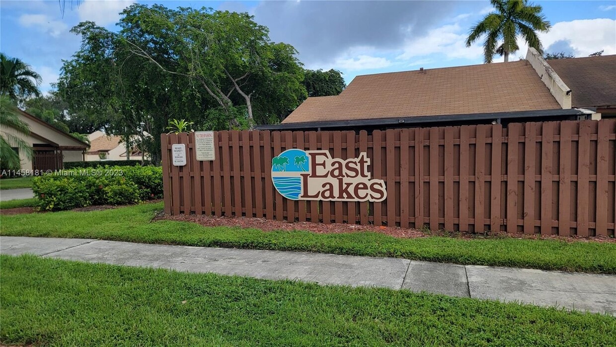 9770 NW 15th Ct, Pembroke Pines, FL 33024 Townhome Rentals in