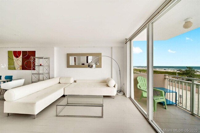 Building Photo - 345 Ocean Dr