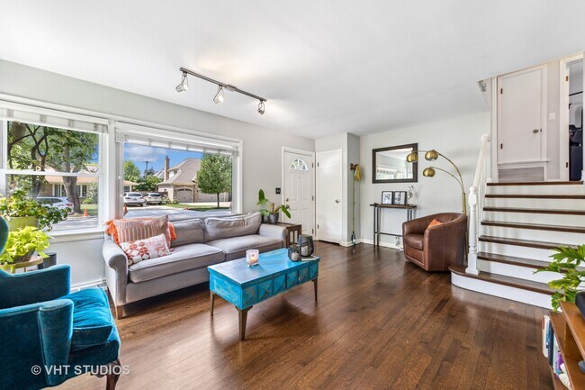 Foto del edificio - 4247 Harvey Ave