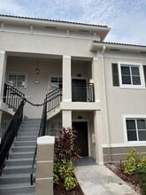 Building Photo - 3427 W 80th St