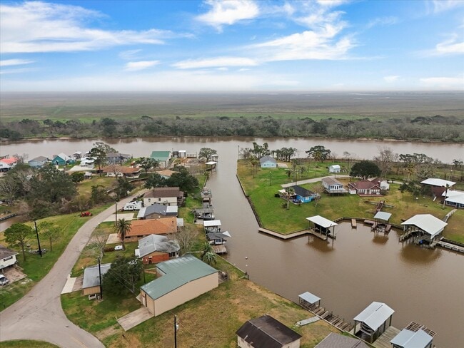 Building Photo - 5317 County Rd 868 E