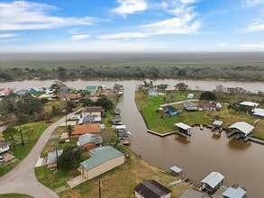 Building Photo - 5317 County Rd 868 E