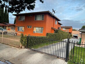 Building Photo - 6210 Prospect Ave