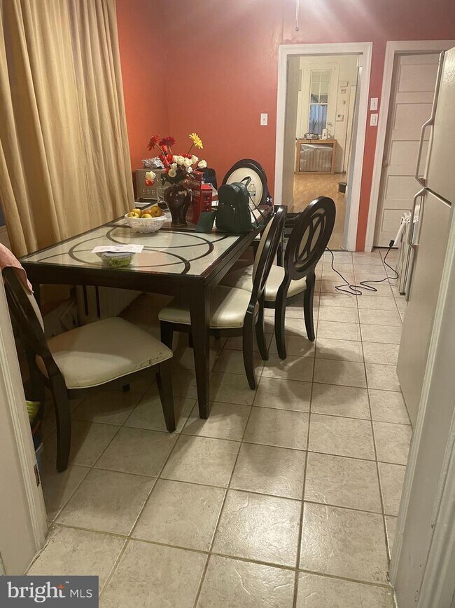 Foto del edificio - 3647 Frankford Ave