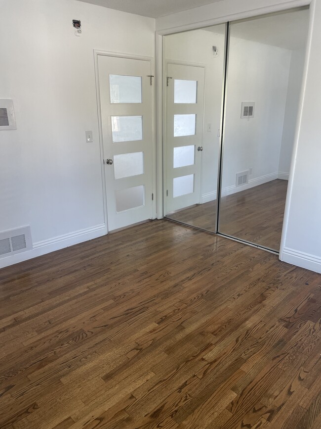 Foto del edificio - 4247 W Slauson Ave