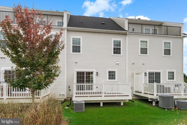 Foto del edificio - 8418 Kendall Ct
